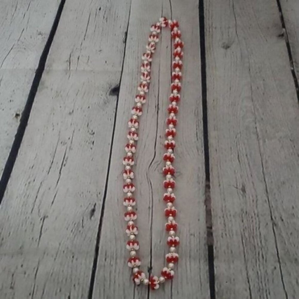 Vintage Red White Beaded Necklace